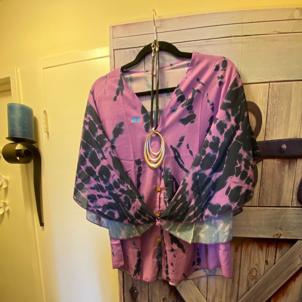 women, batwing brand new top